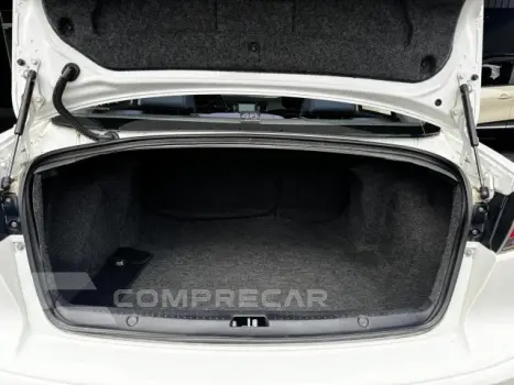 LANCER - 2.0 MT 16V 4P MANUAL
