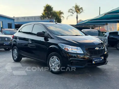 CHEVROLET ONIX HATCH LS 1.0 8V FlexPower 5p Mec. 4 portas