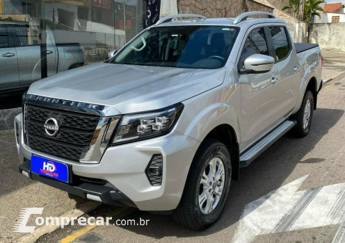 NISSAN FRONTIER XE X4 4 portas