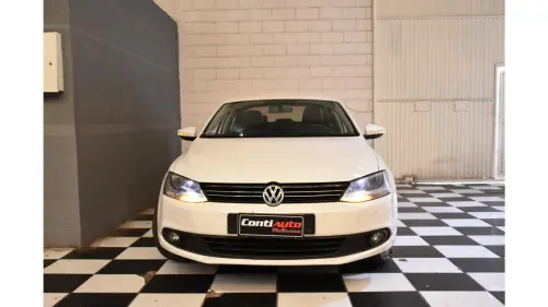 JETTA - 2.0 COMFORTLINE 4P MANUAL
