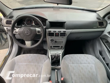VECTRA 2.0 MPFI Elegance 8V