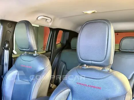 RENEGADE 2.0 16V TURBO DIESEL TRAILHAWK 4P 4X4 AUTOMÁTICO