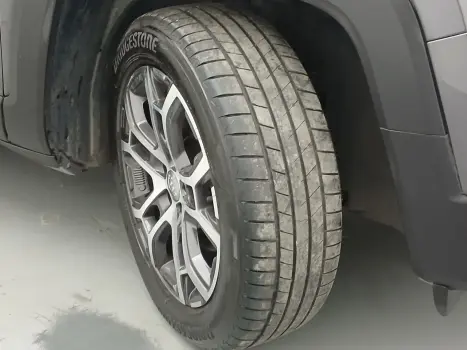 RENEGADE 1.3 T270 TURBO FLEX LONGITUDE AT6