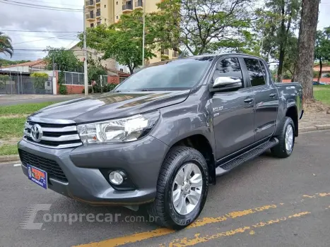Toyota HILUX 2.7 SRV 4X2 CD 16V 4 portas