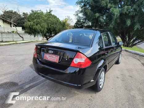 FIESTA 1.6 MPI Sedan 8V