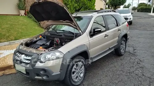 Fiat PALIO 1.8 MPI Adventure Locker Weekend 8V 4 portas