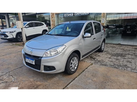 Renault SANDERO 1.0 EXPRESSION 16V FLEX 4P MANUAL 4 portas