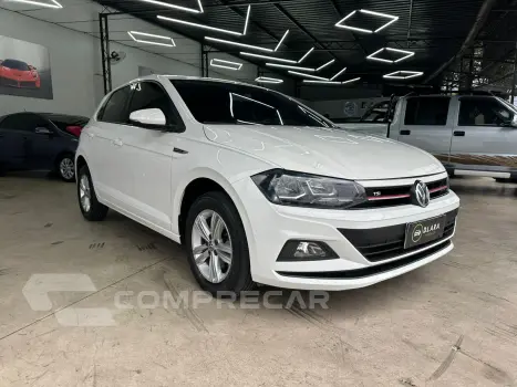 Volkswagen POLO 1.0 200 TSI Comfortline 4 portas