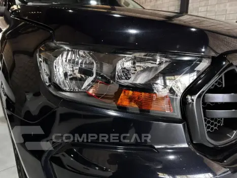 RANGER 2.2 BLACK 4X2 CD 16V DIESEL 4P AUTOMÁTICO