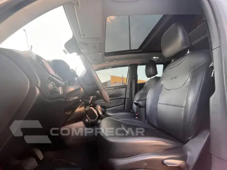 RENEGADE 1.8 16V FLEX SPORT 4P AUTOMÁTICO