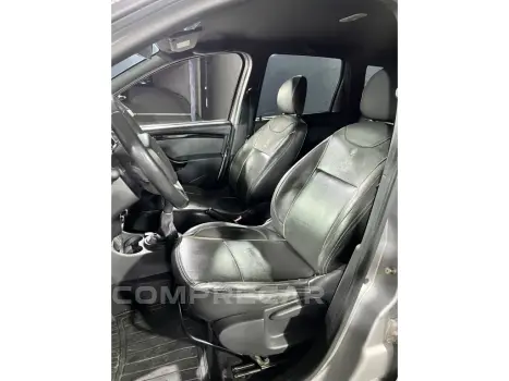 DUSTER 2.0 16V HI-FLEX DAKAR II MANUAL