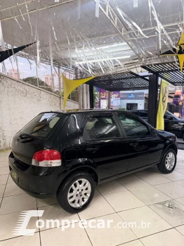 Palio ELX 1.0 Fire/30 Anos F. Flex 8V 4p