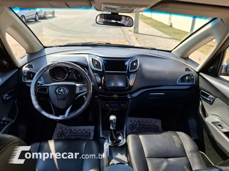 J6 2.0 16V 7 Lugares