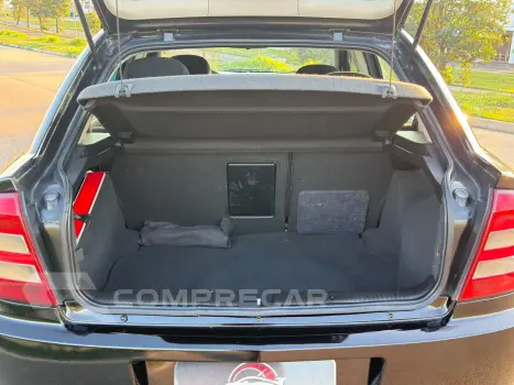 ASTRA 2.0 MPFI Advantage 8V