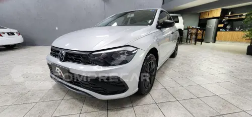 Polo Track 1.0 Flex 12V 5p