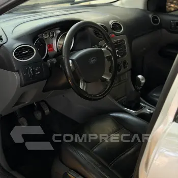 FOCUS 1.6 SE Hatch 16V