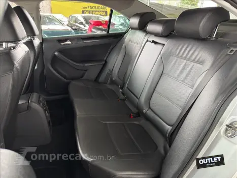 JETTA 2.0 COMFORTLINE FLEX 4P TIPTRONIC