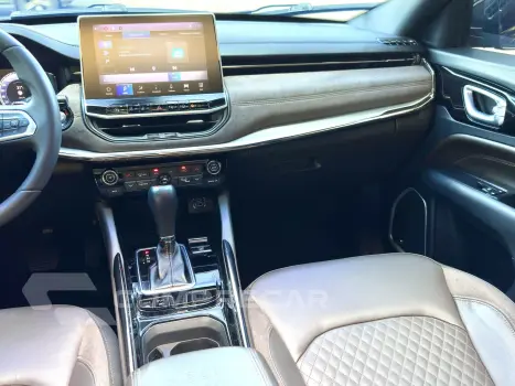 COMMANDER 1.3 T270 TURBO FLEX OVERLAND AT6