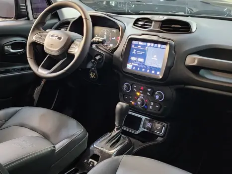 Renegade Long. T270 1.3 TB 4x2 Flex Aut.