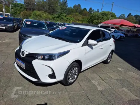 Toyota YARIS 1.5 16V FLEX XS MULTIDRIVE 4 portas