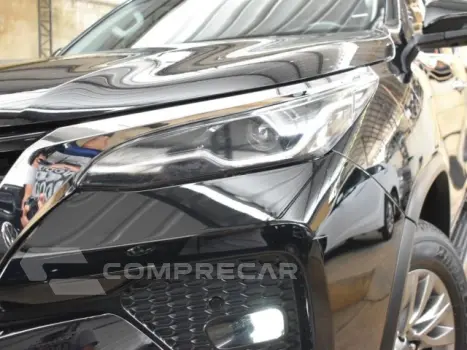 HILUX SW4 - 2.8 D-4D TURBO SRX 4X4 AUTOMÁTICO