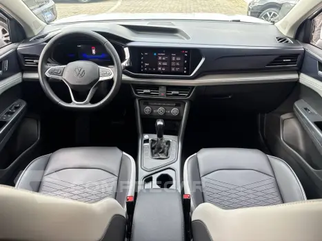 TAOS Comfortline 1.4 250 TSI Flex Aut.