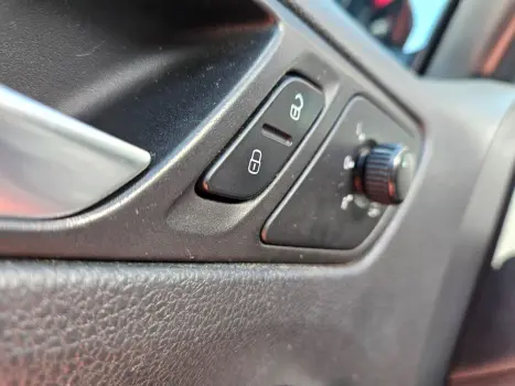 JETTA Highline 2.0 TSI 16V 4p Tiptronic