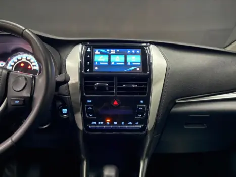 YARIS 1.5 16V FLEX SEDAN XL PLUS TECH MULTIDRIVE