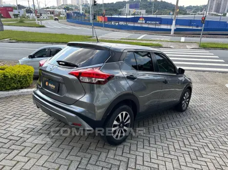 KICKS Active 1.6 16V Flex Aut.