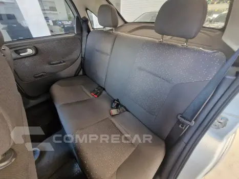 CORSA 1.4 MPFI Premium Sedan 8V