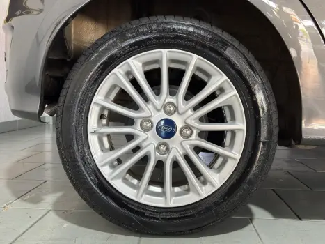 KA 1.5 TI-VCT FLEX TITANIUM AUTOMÁTICO