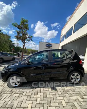 Volkswagen Fox Comfortline 1.6 Flex 8V 5p 4 portas