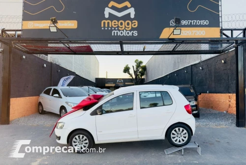 Volkswagen FOX 1.6 MI 8V 4 portas