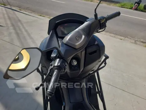 NMAX Connected 160 ABS