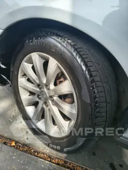 AZERA 3.3 MPFI GLS Sedan V6 24V