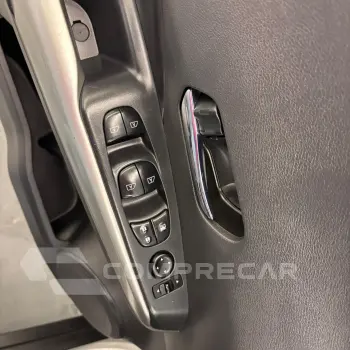 KICKS SV 1.6 16V FlexStar 5p Aut.