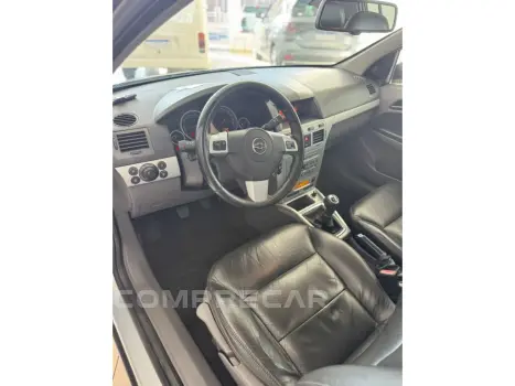 VECTRA 2.0 MPFI ELEGANCE 8V FLEX 4P MANUAL