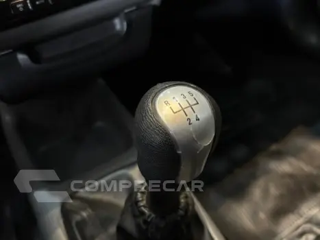 CLASSIC - 1.0 MPFI LS 8V 4P MANUAL