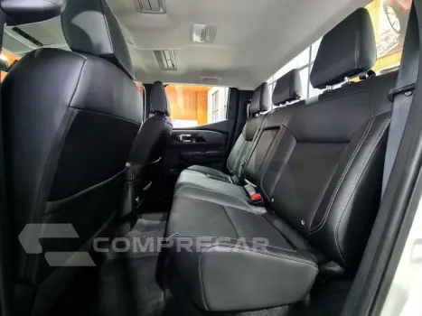 TRITON HPE-S 2.4 CD 4x4 TB DIESEL AUT.