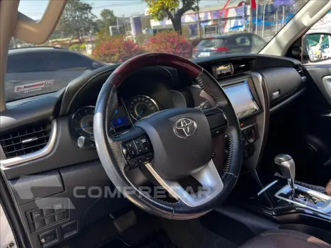 HILUX SW4 2.7 SR 4X2 16V