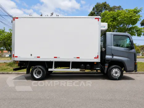 Delivery 9.170 + Baú Refrigerado