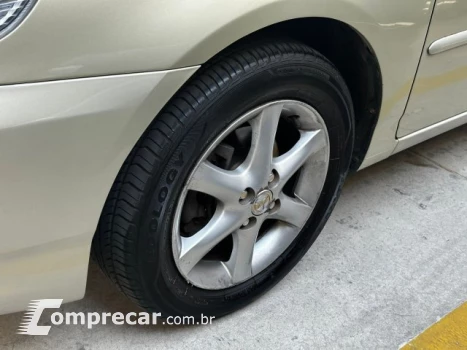 FIELDER - 1.8 16V 4P AUTOMÁTICO