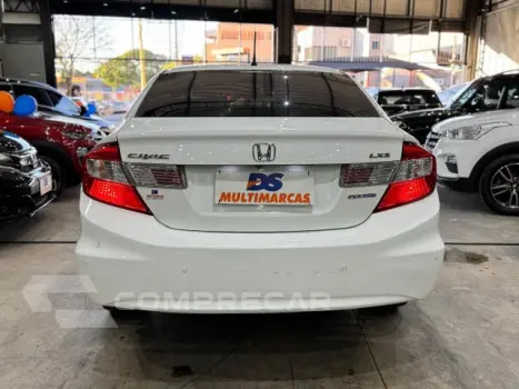 CIVIC - 1.8 LXS 16V 4P AUTOMÁTICO