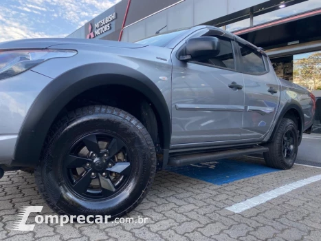 L200 TRITON 2.4 16V Turbo Sport Outdoor GLS CD 4X4