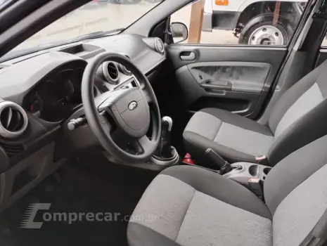 Fiesta Sedan 1.6 4P FLEX