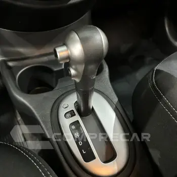 VERSA SV 1.6 16V FlexStart 4p Aut.