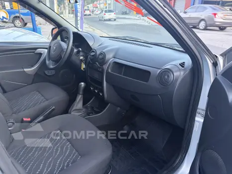 LOGAN 1.0 Authentique 16V