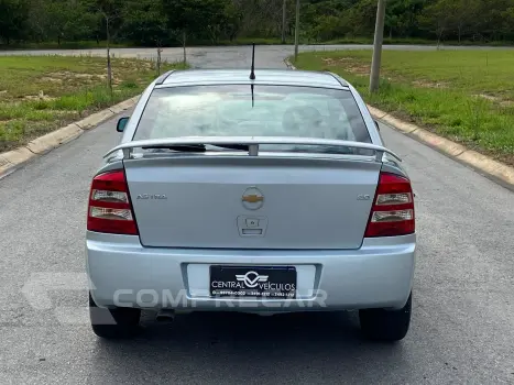 ASTRA 2.0 MPFI Advantage 8V