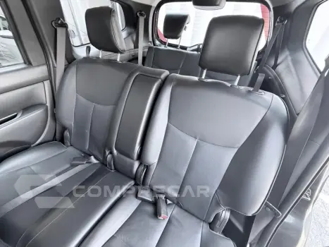 GRAND LIVINA 1.8 SL 16V