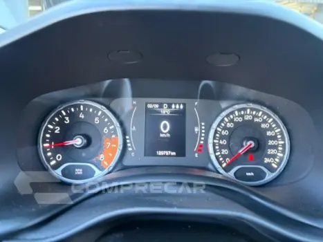 RENEGADE - 1.8 16V LONGITUDE 4P AUTOMÁTICO